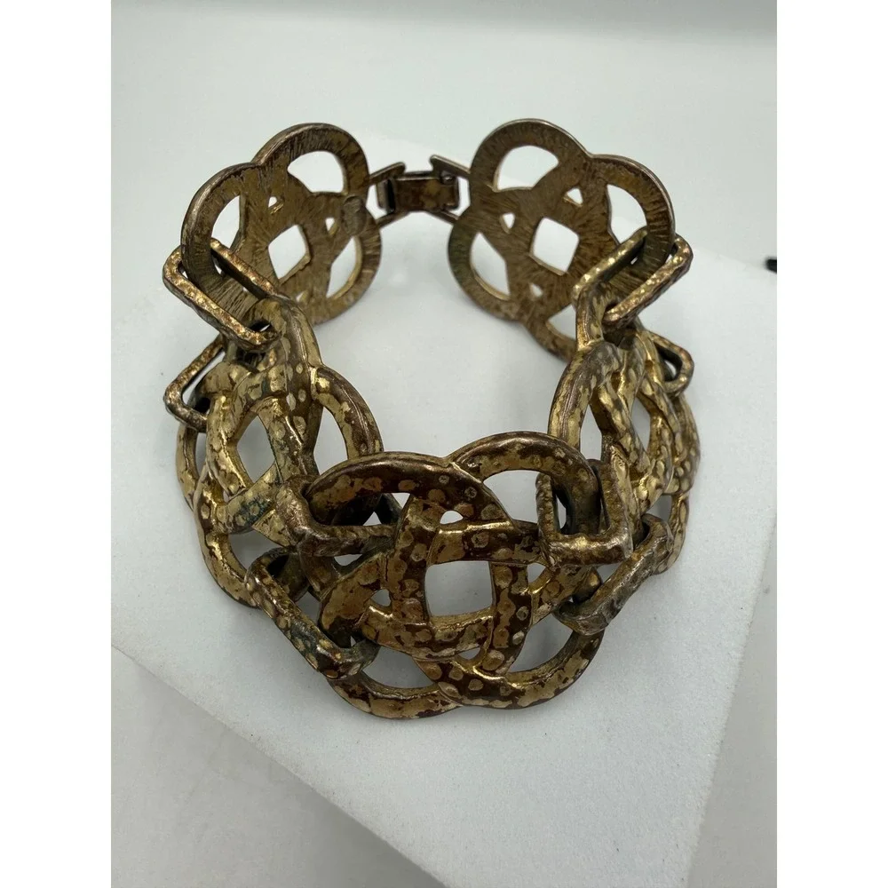 Lia Sophia Vintage Hammered Gold Tone Celtic Knot Link Statement Bracelet 8 Inch